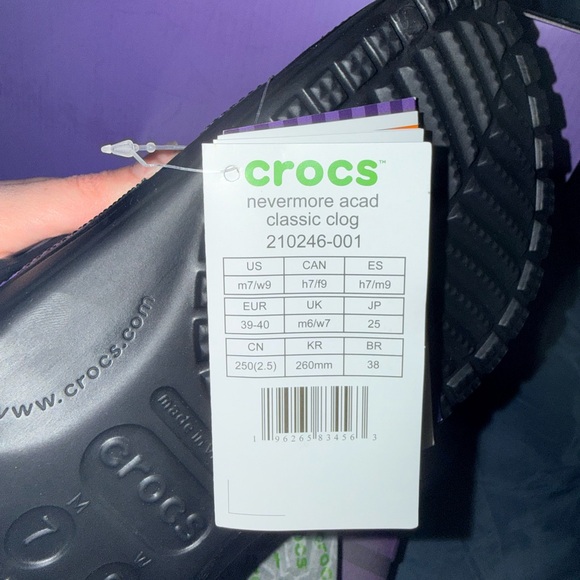 CROCS Wednesday NWT - Picture 5 of 5